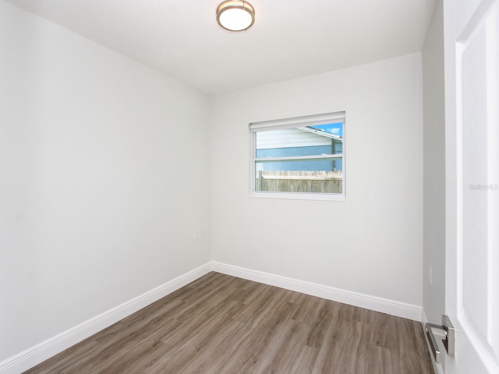 Image 30 of 46 For 2806 Bonneville Drive