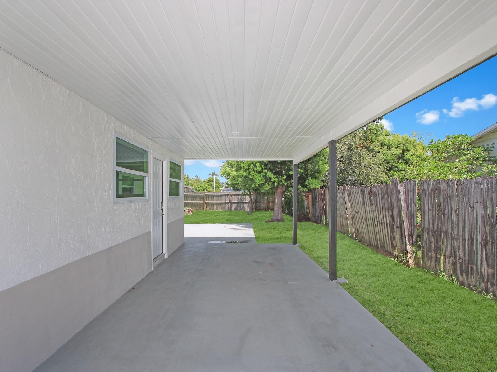 Image 34 of 46 For 2806 Bonneville Drive