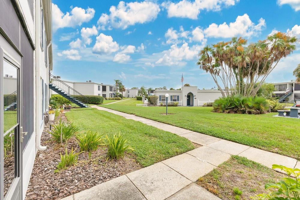 Image 17 of 28 For 1024 Plantation Drive B9