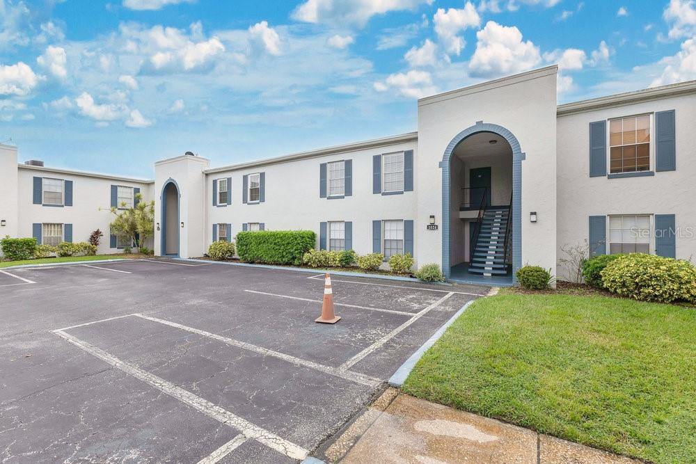 Image 25 of 28 For 1024 Plantation Drive B9