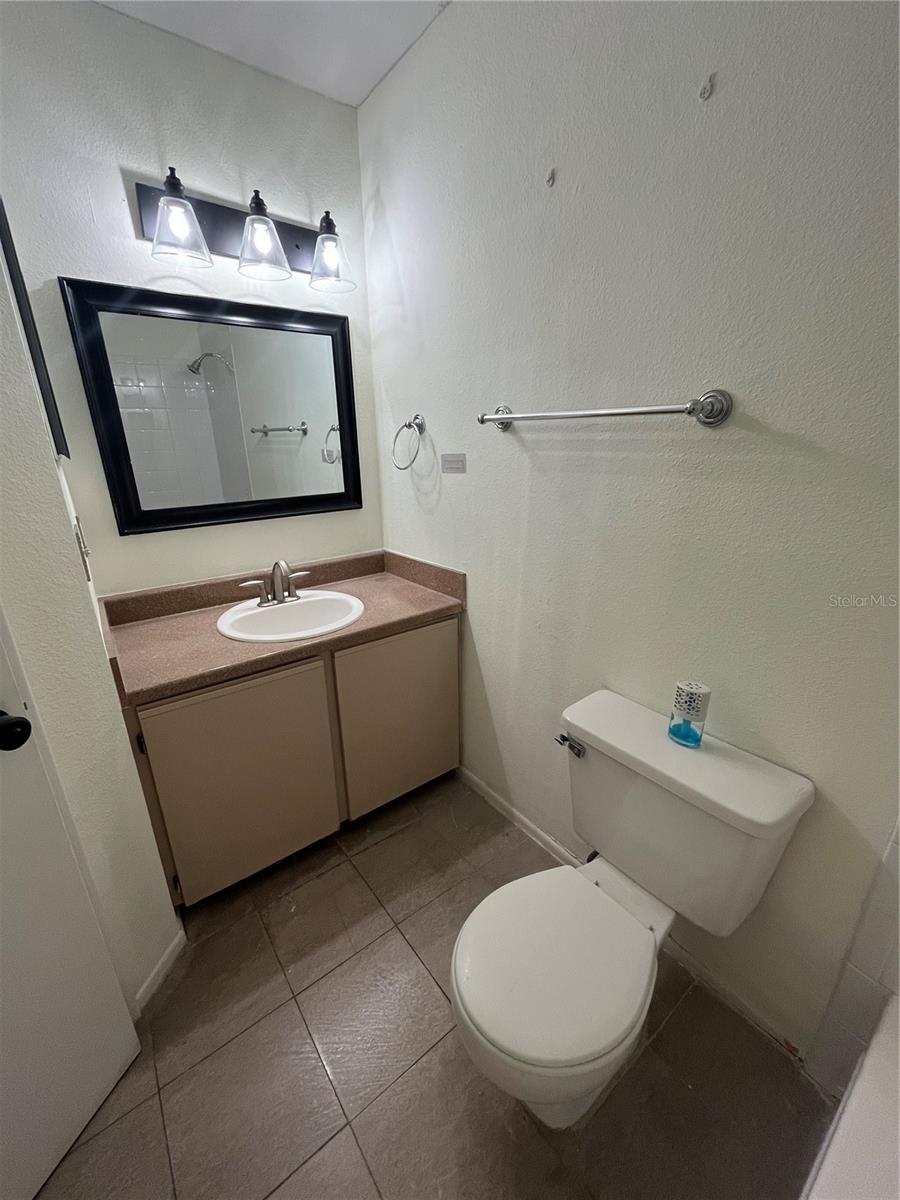 Image 11 of 21 For 3032 Parkway Boulevard 201