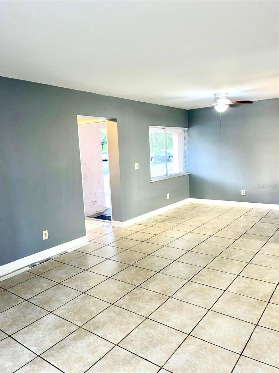 Image 16 of 23 For 4527 Lakeway Drive 3701