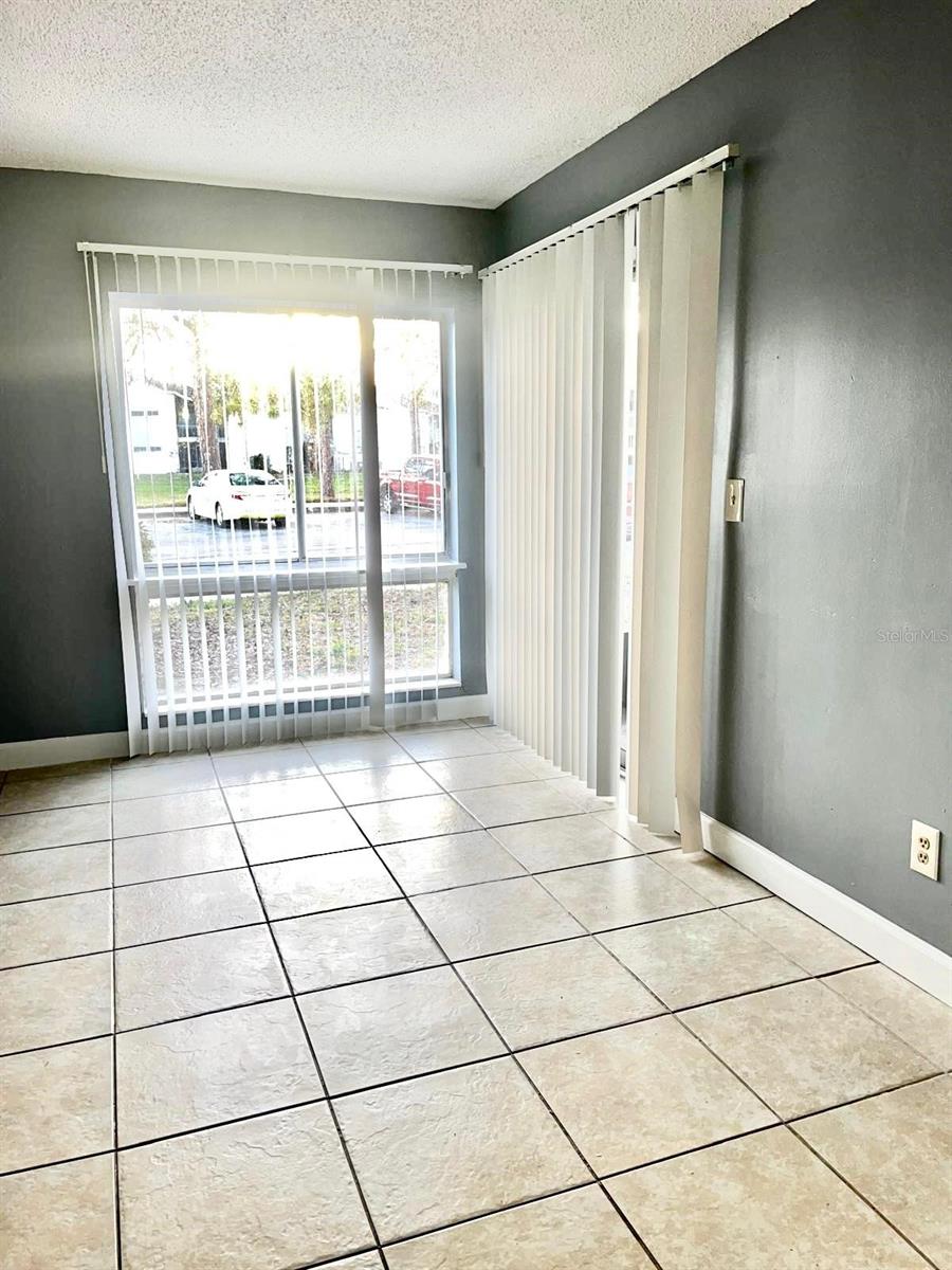 Image 3 of 23 For 4527 Lakeway Drive 3701
