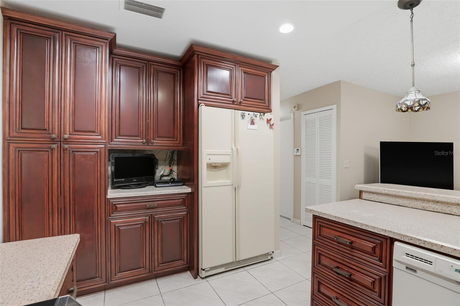 Image 15 of 48 For 2025 Westfall Drive