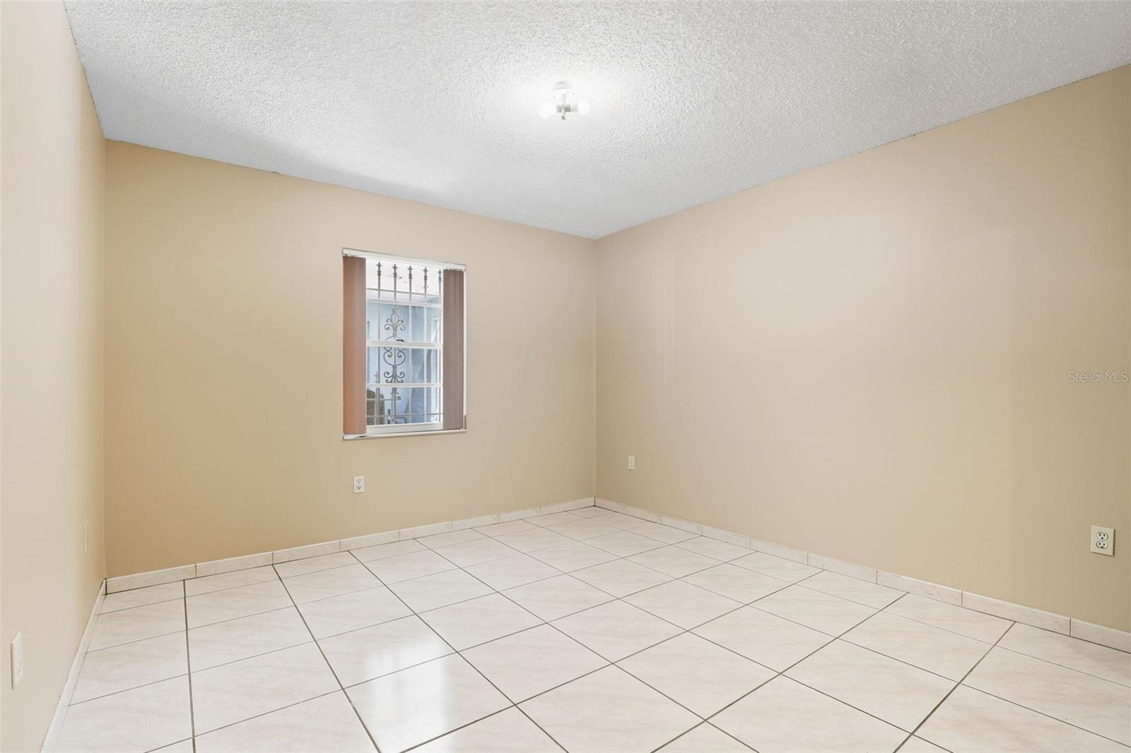 Image 31 of 48 For 2025 Westfall Drive