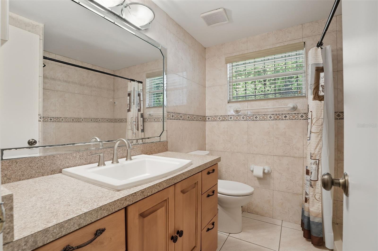 Image 33 of 48 For 2025 Westfall Drive