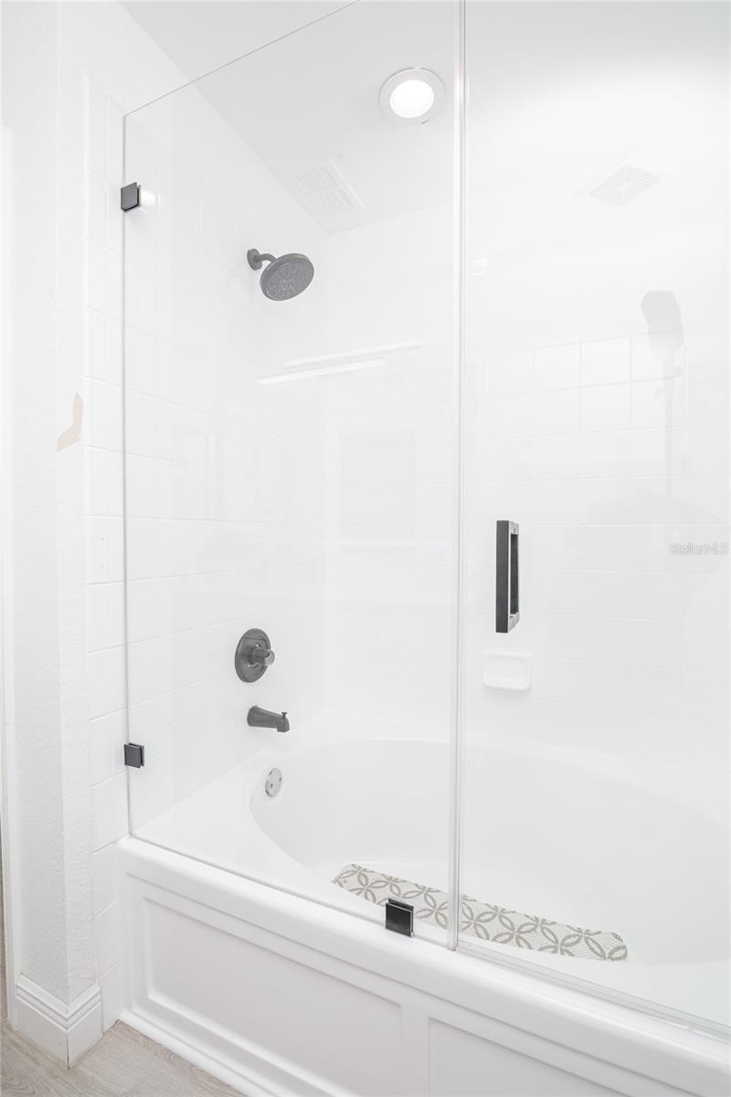 Image 45 of 56 For 733 Calabria Avenue
