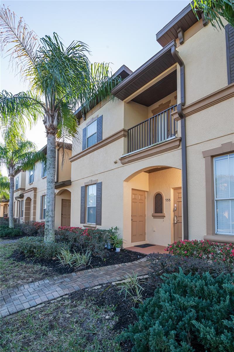 Image 5 of 56 For 733 Calabria Avenue