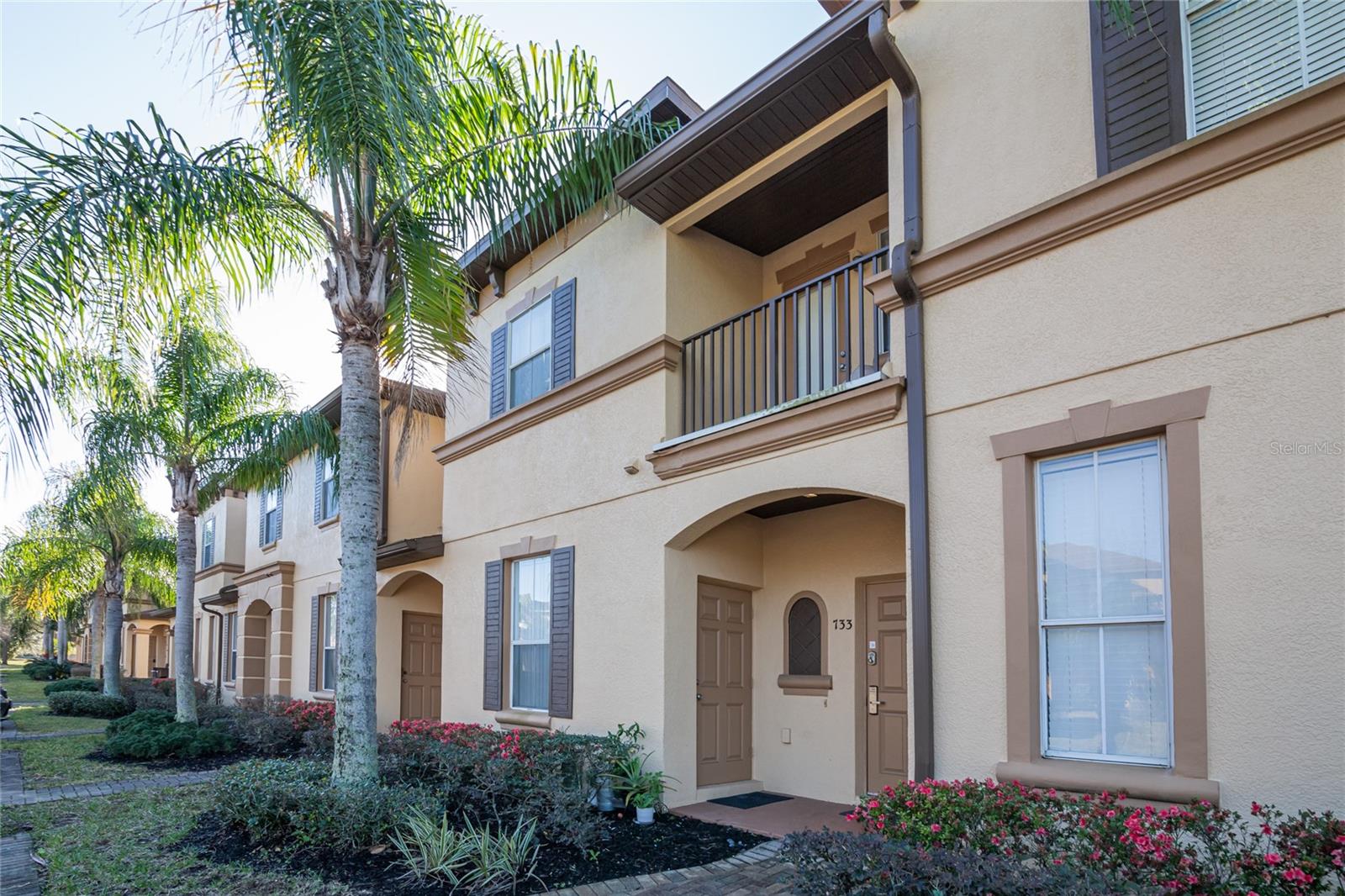 Image 6 of 56 For 733 Calabria Avenue