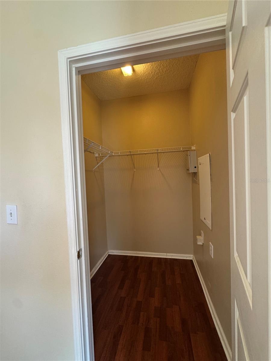 Image 8 of 21 For 14214 Fredricksburg Drive 102