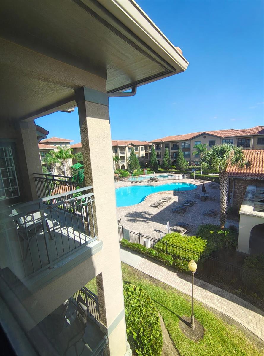 Image 17 of 22 For 912 Charo Parkway 233