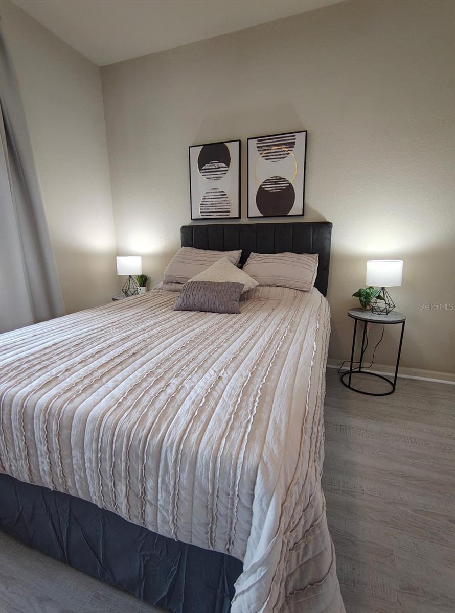 Image 9 of 22 For 912 Charo Parkway 233