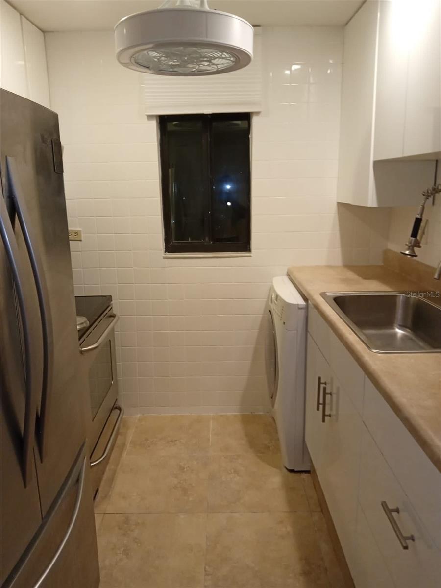 Image 4 of 7 For 3242 Semoran Boulevard 25