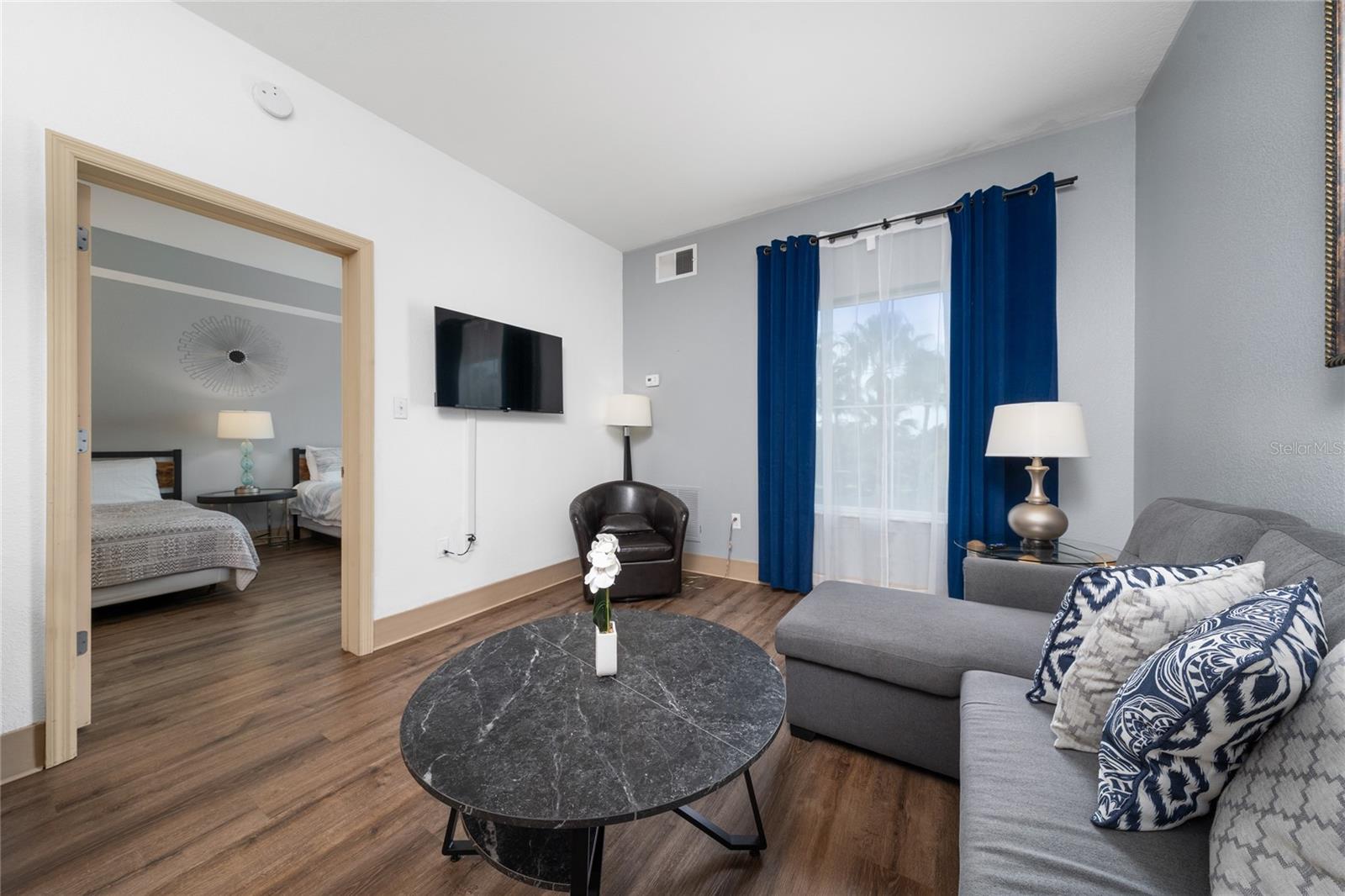 Image 3 of 26 For 8303 Palm Parkway 401