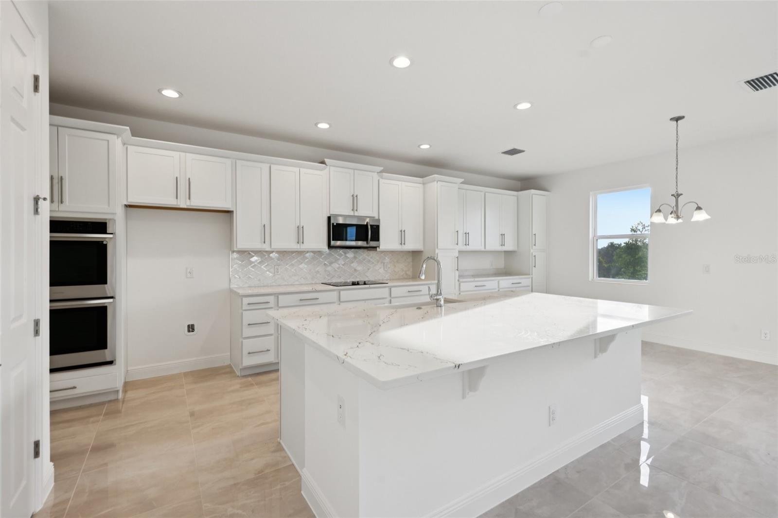 Image 11 of 57 For 7237 Dilly Lake Avenue