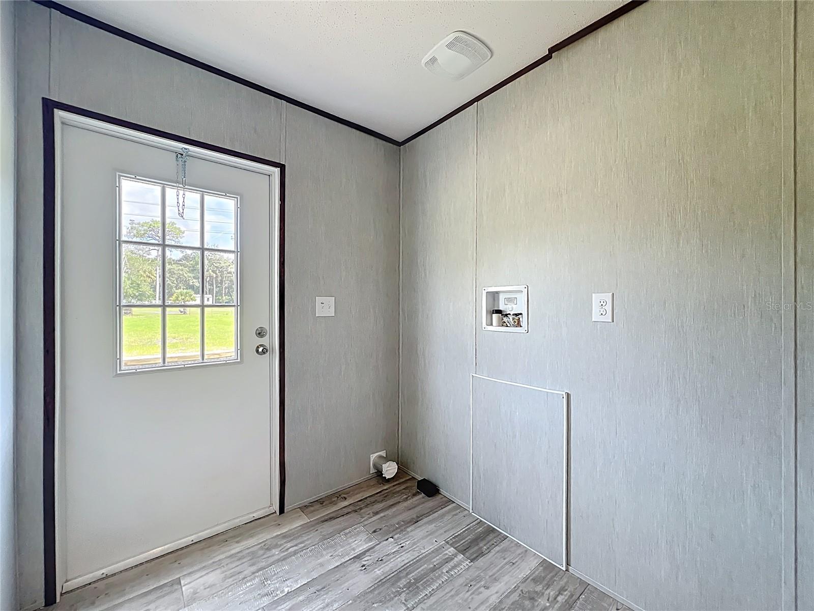 Image 45 of 52 For 8969 Candleglow Street