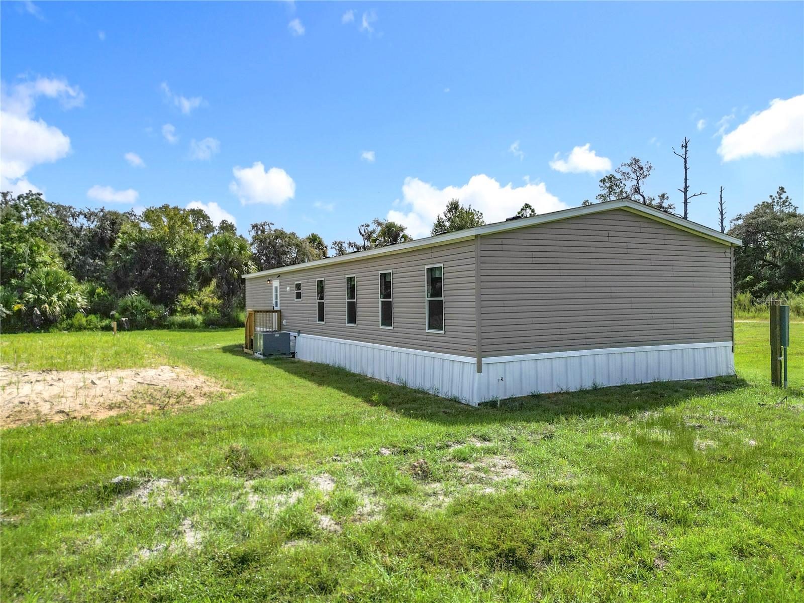 Image 9 of 52 For 8969 Candleglow Street