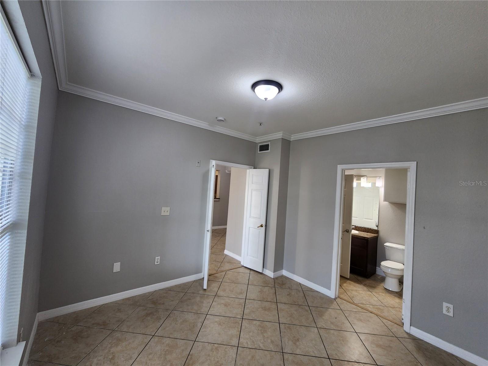 Image 14 of 27 For 5550 P G A Boulevard 5112