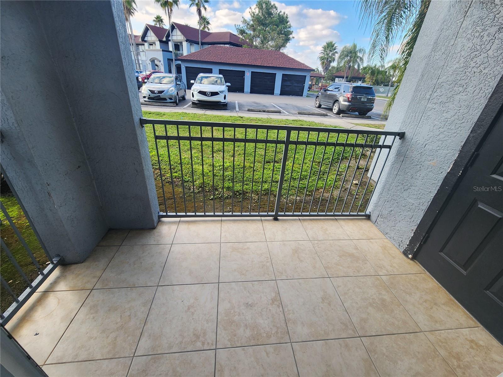 Image 22 of 27 For 5550 P G A Boulevard 5112