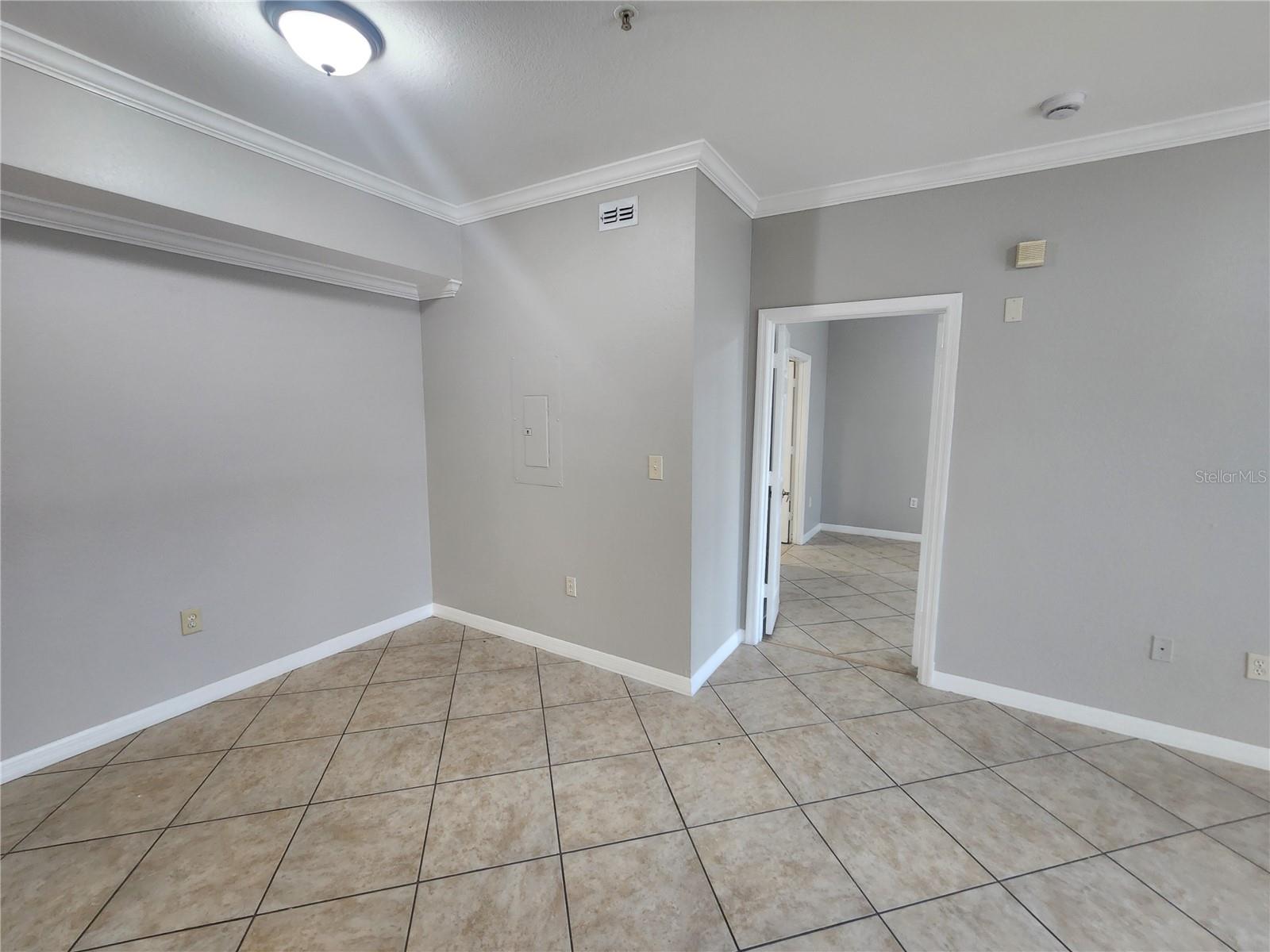 Image 5 of 27 For 5550 P G A Boulevard 5112