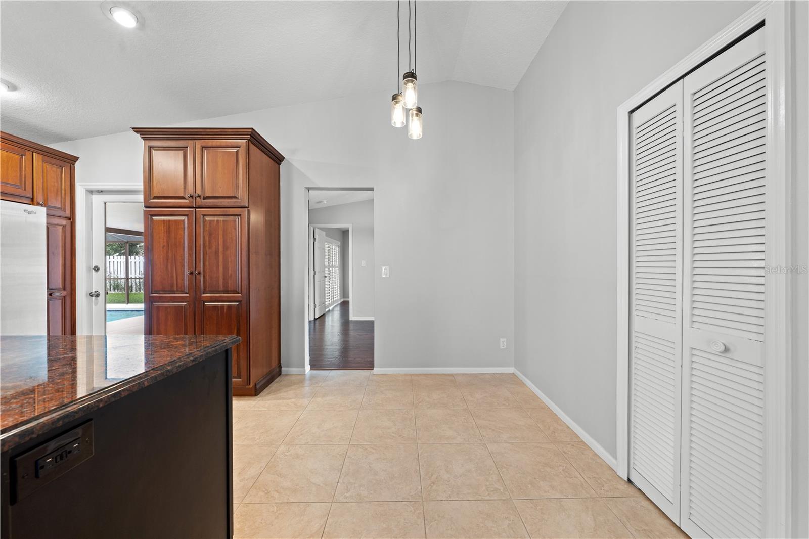 Image 13 of 69 For 3509 Molona Drive