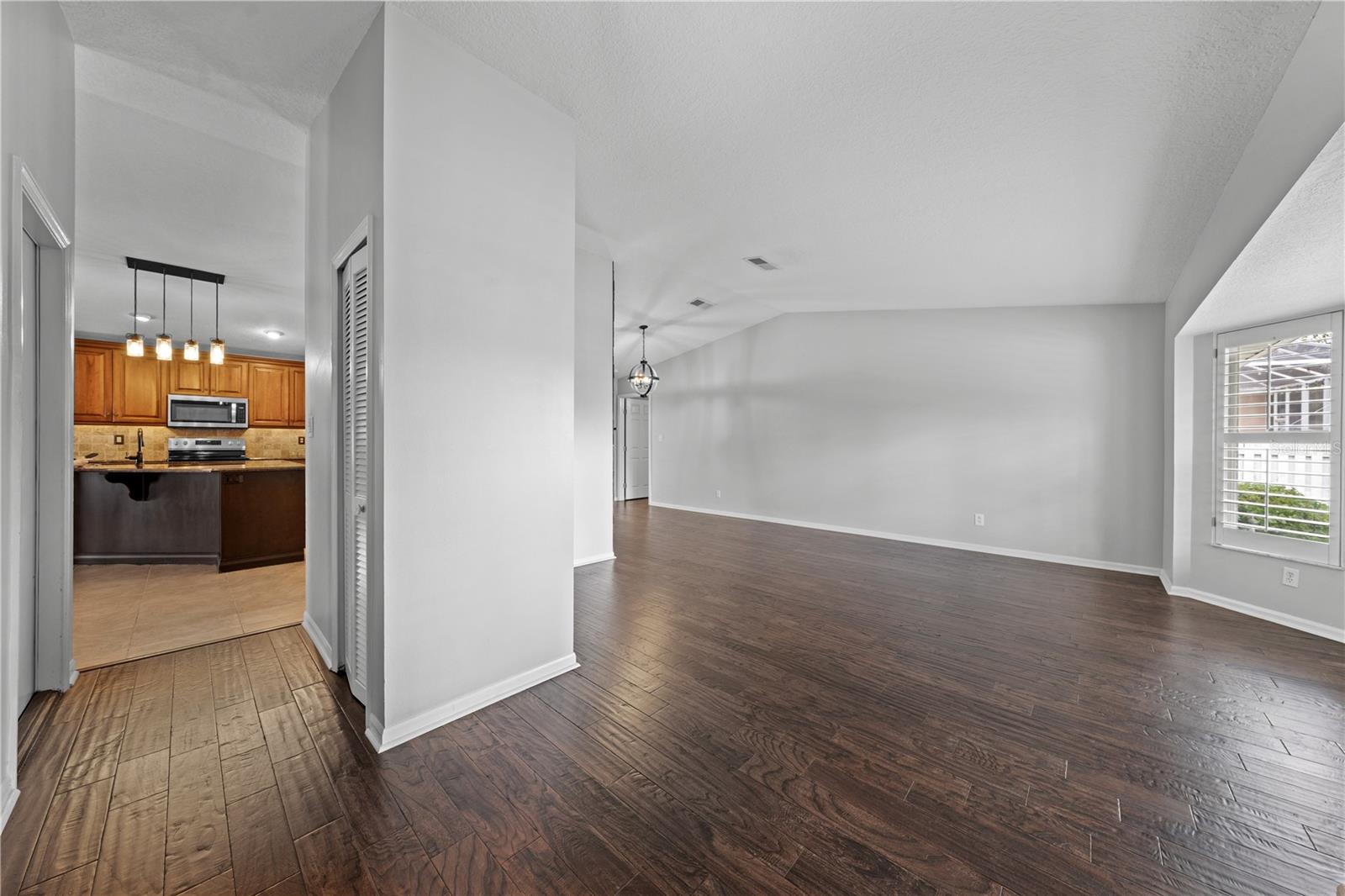 Image 19 of 69 For 3509 Molona Drive