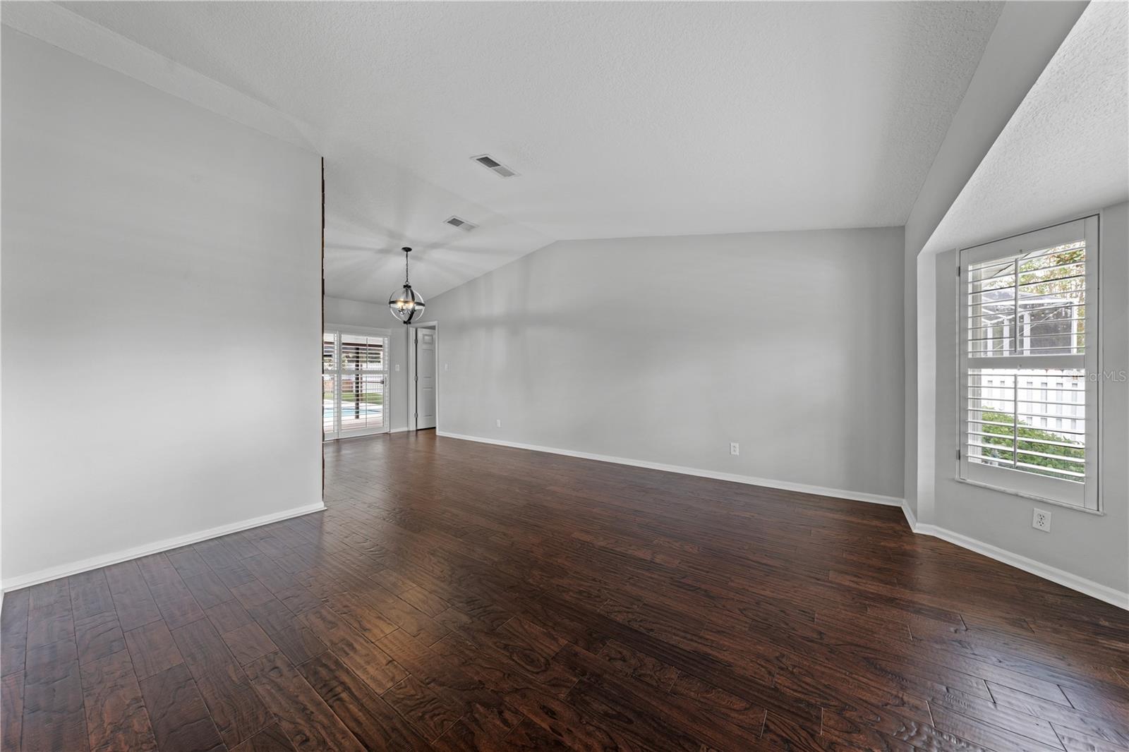 Image 21 of 69 For 3509 Molona Drive