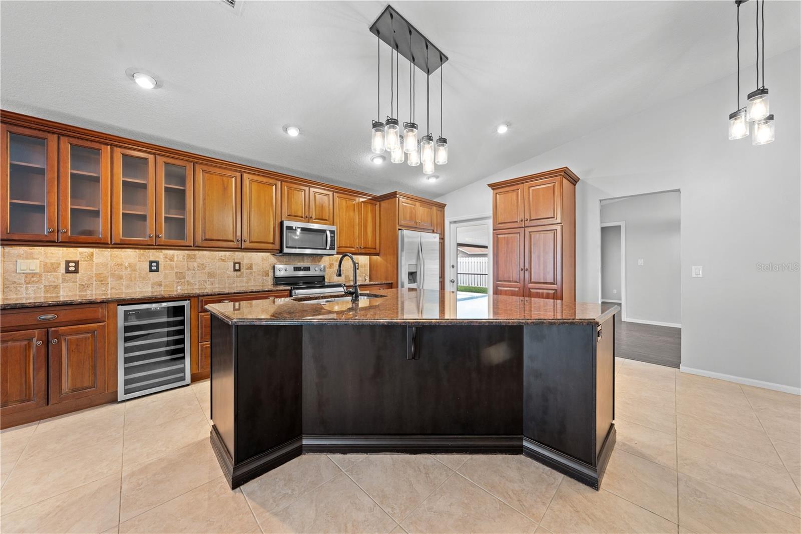 Image 4 of 69 For 3509 Molona Drive