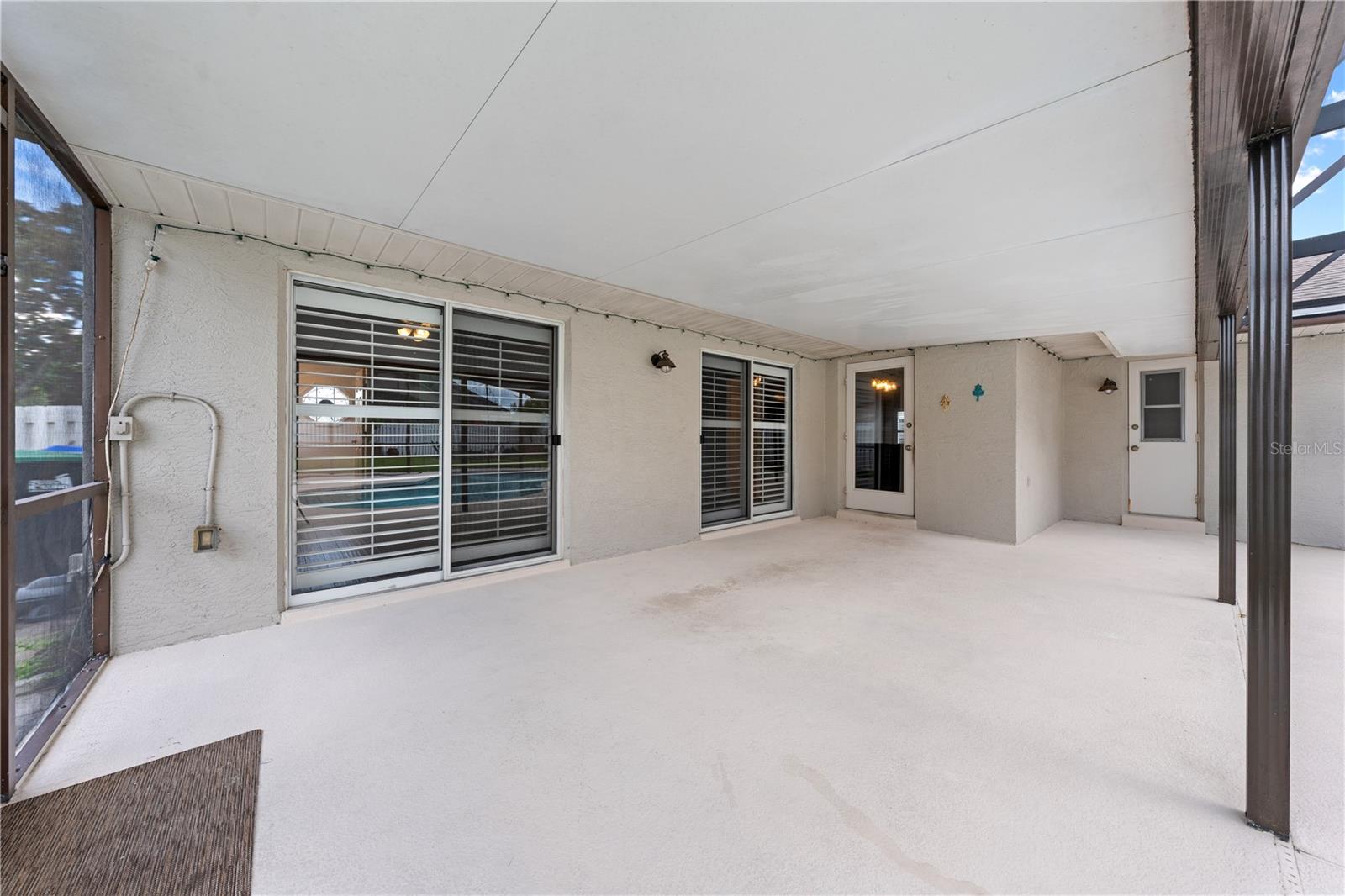 Image 42 of 69 For 3509 Molona Drive