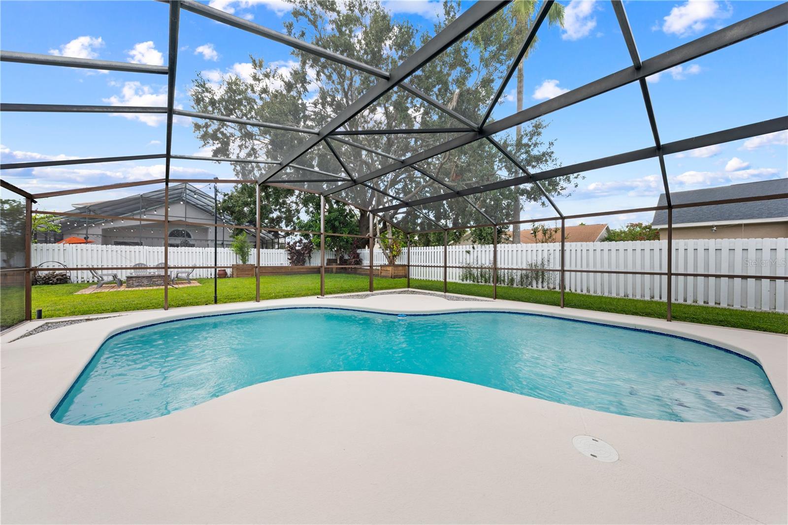 Image 45 of 69 For 3509 Molona Drive