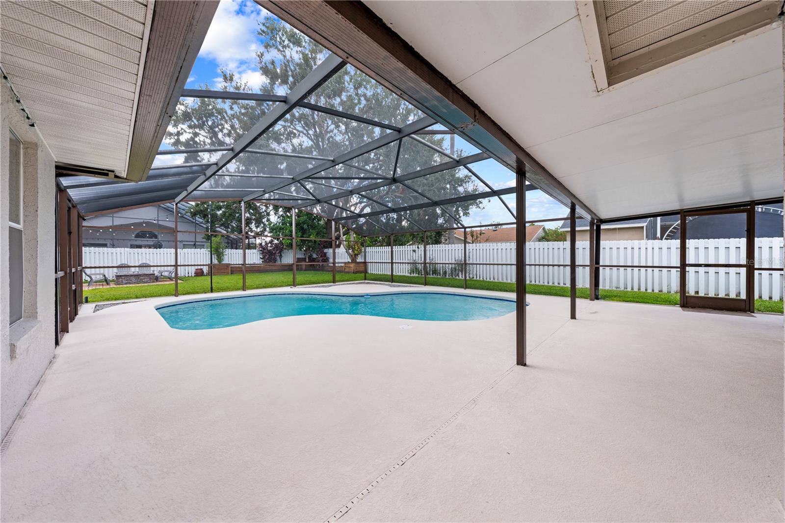Image 47 of 69 For 3509 Molona Drive