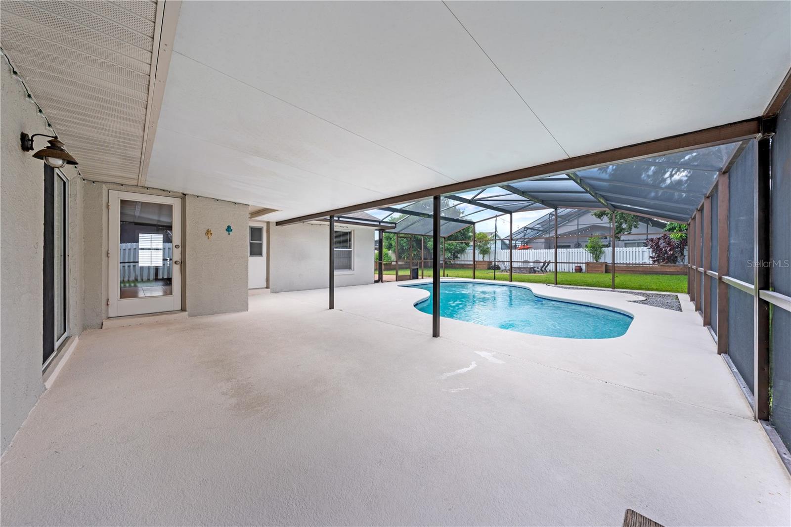 Image 48 of 69 For 3509 Molona Drive