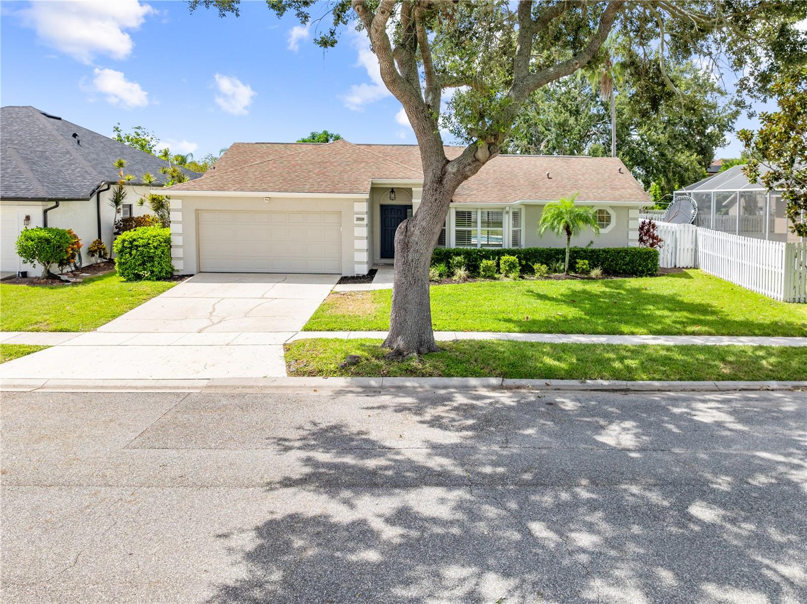 Image 57 of 69 For 3509 Molona Drive