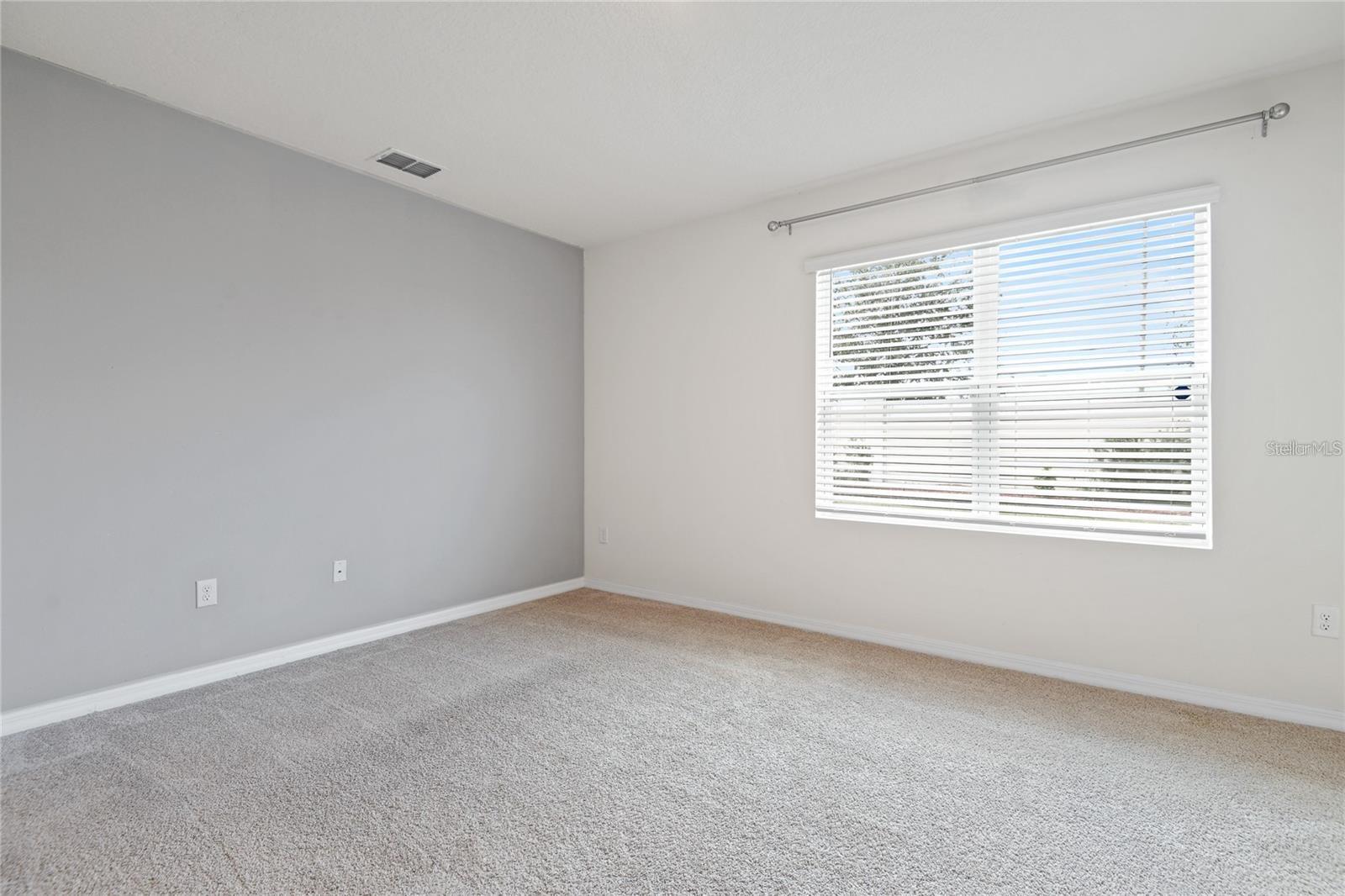 Image 11 of 15 For 304 Boardwalk Ave