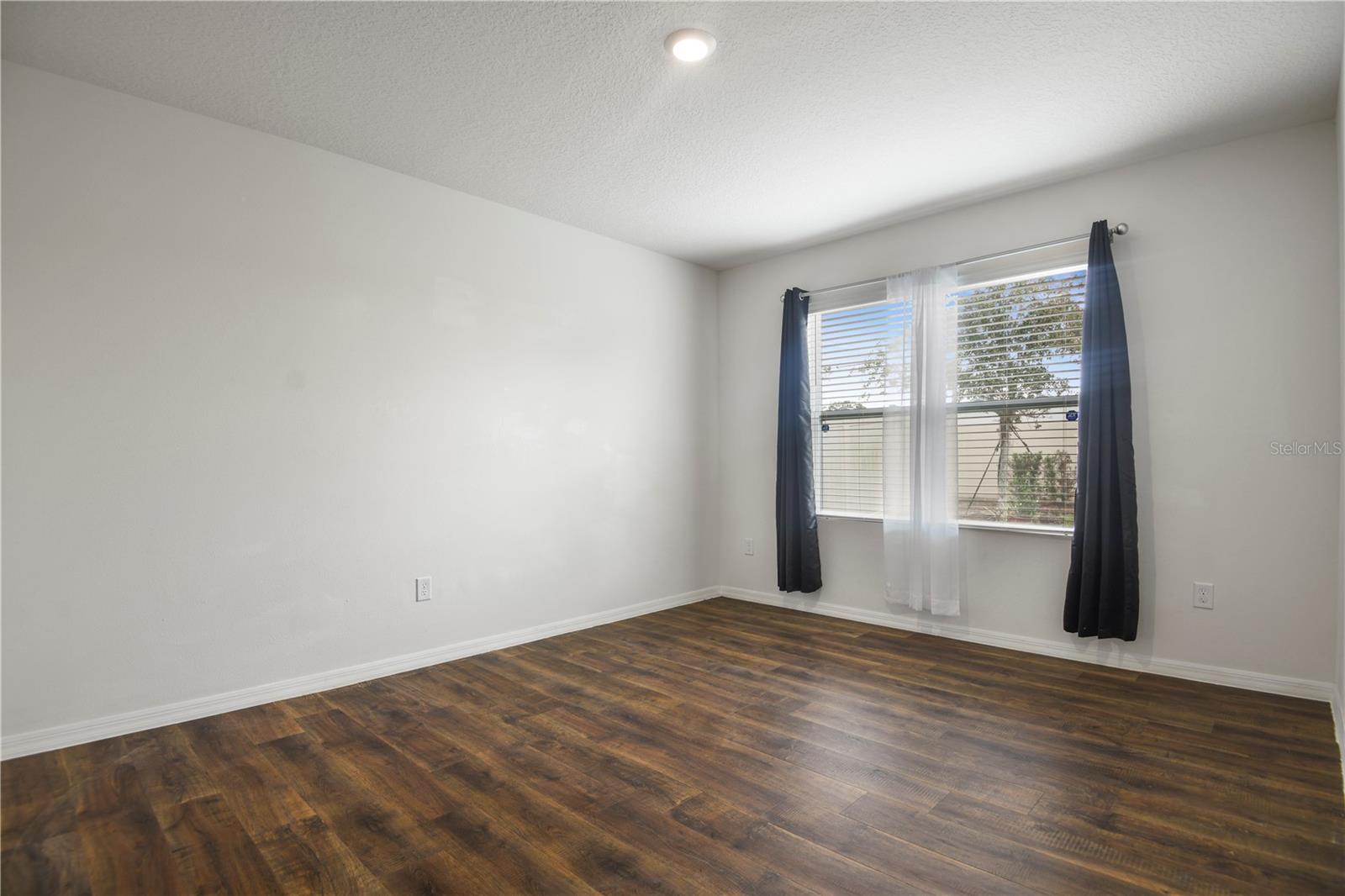 Image 8 of 15 For 304 Boardwalk Ave