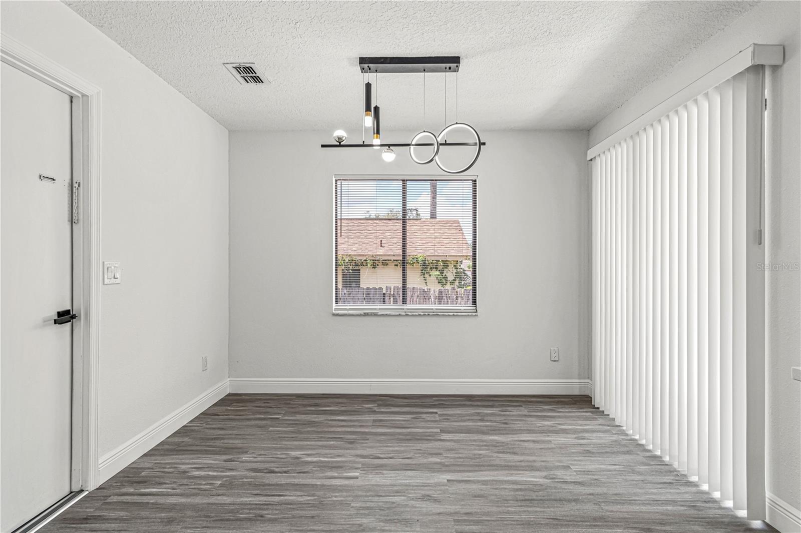 Image 19 of 45 For 2736 Logandale Drive