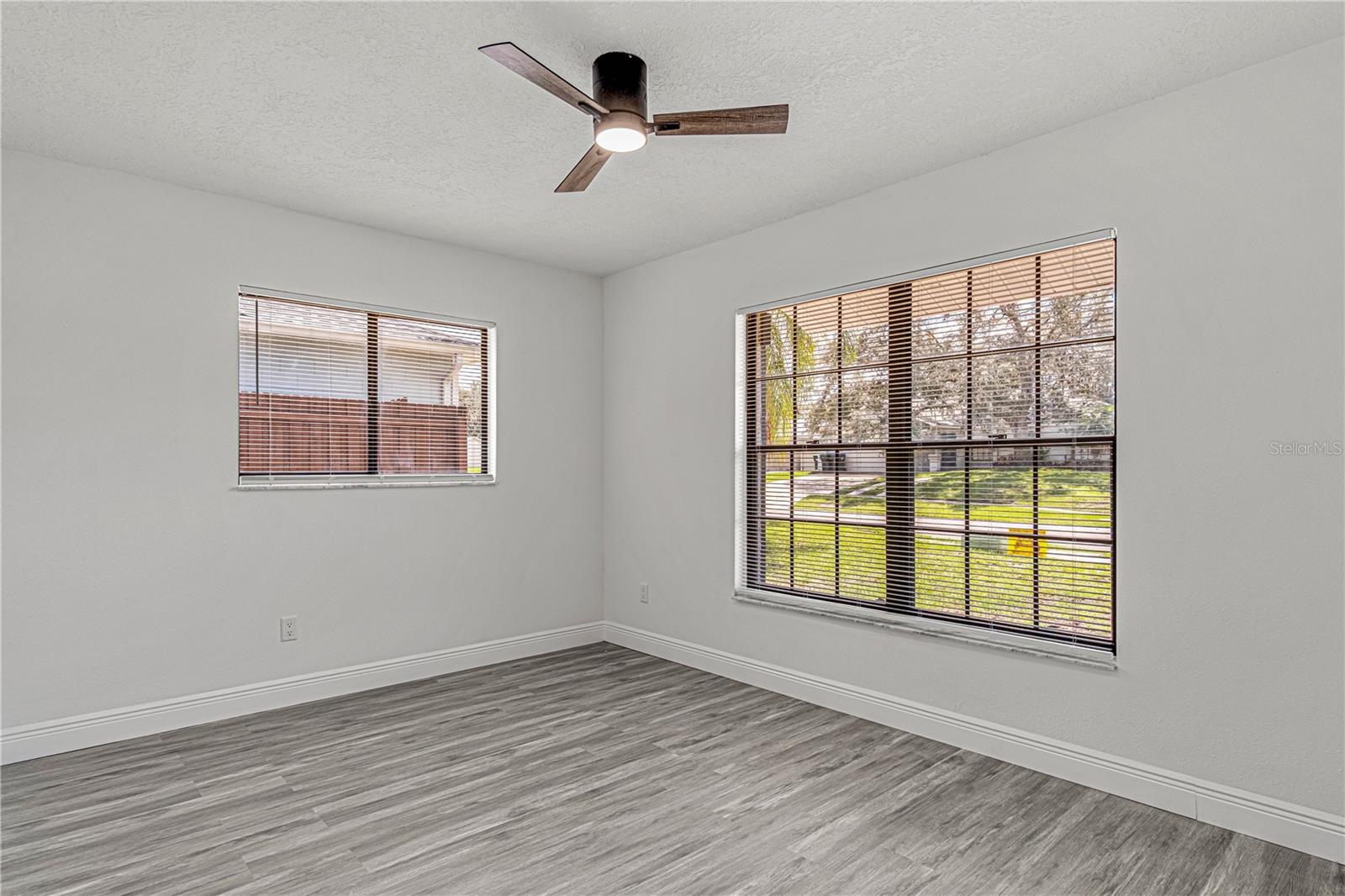 Image 23 of 45 For 2736 Logandale Drive