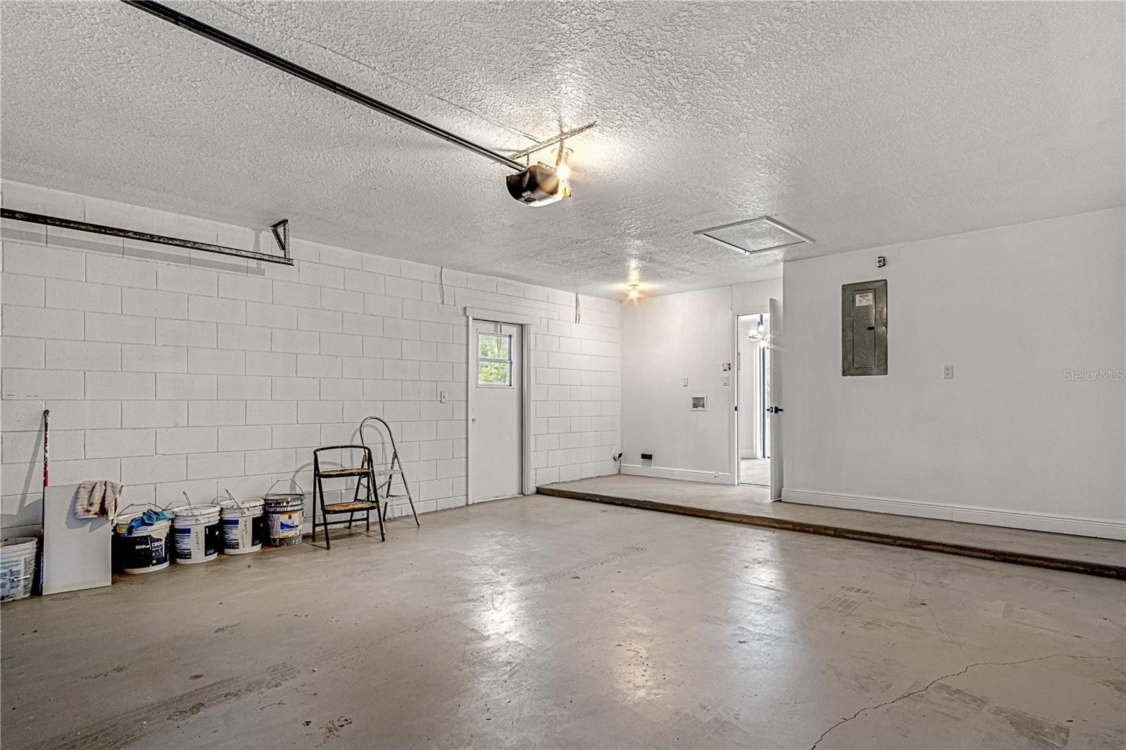 Image 35 of 45 For 2736 Logandale Drive