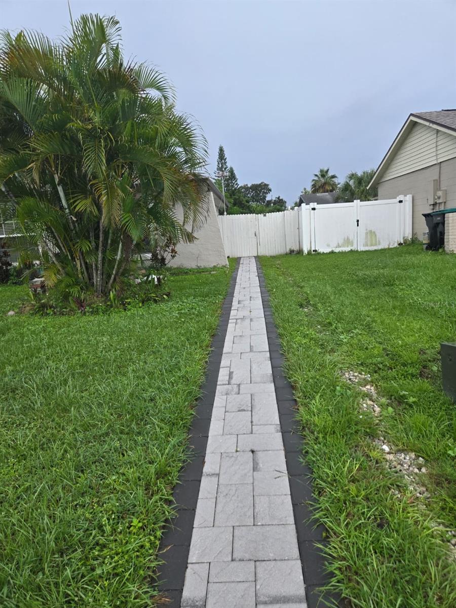 Image 14 of 14 For 12119 Dakota Woods Lane 2