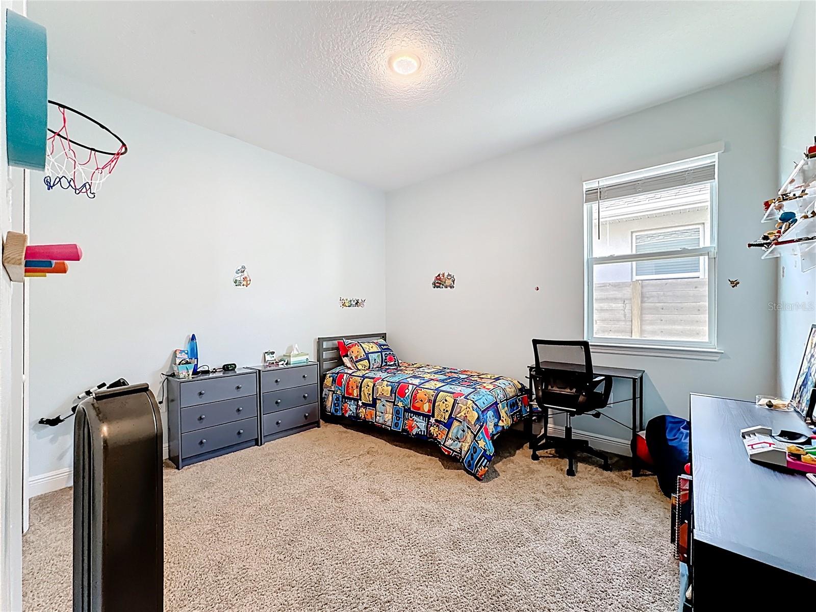 Image 29 of 70 For 14773 Milfoil Avenue