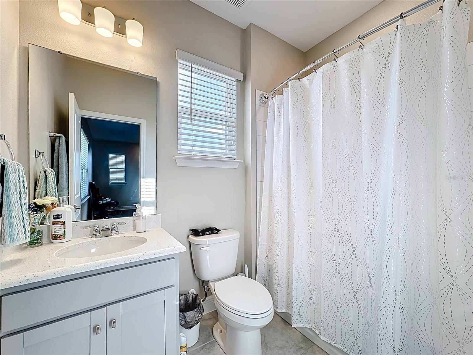 Image 31 of 70 For 14773 Milfoil Avenue
