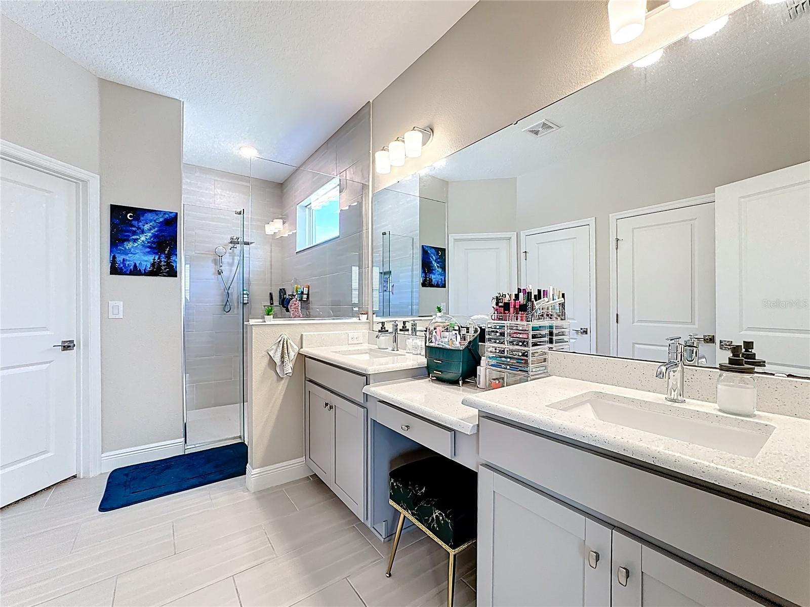Image 39 of 70 For 14773 Milfoil Avenue