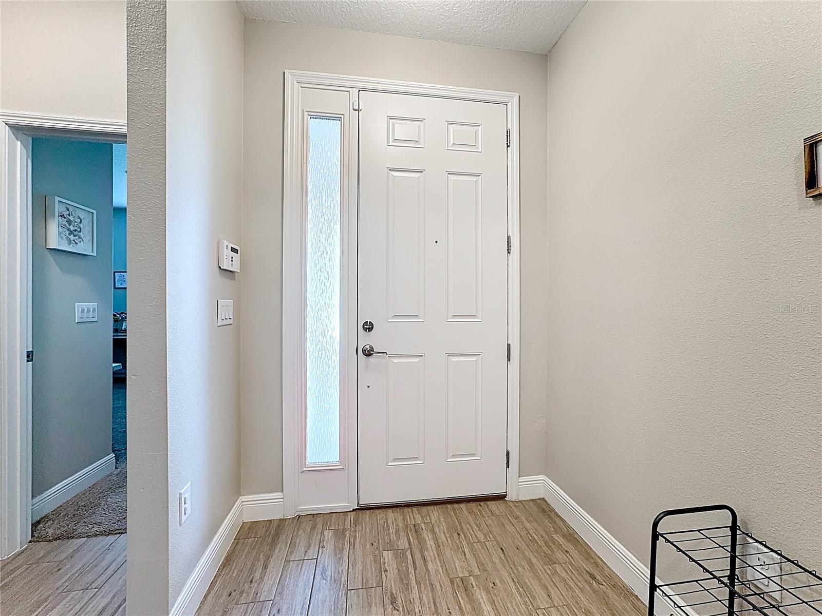 Image 4 of 70 For 14773 Milfoil Avenue