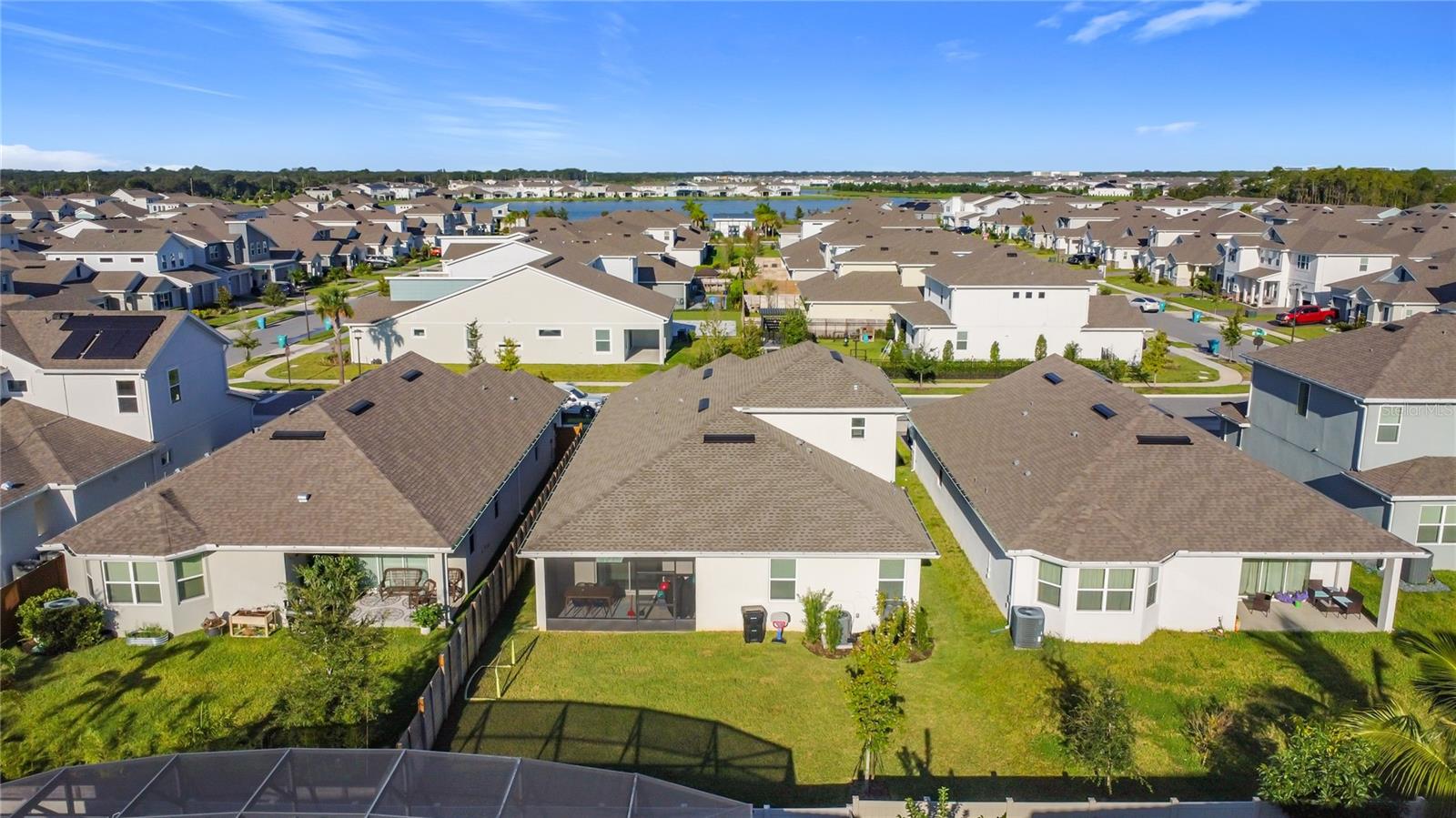Image 58 of 70 For 14773 Milfoil Avenue