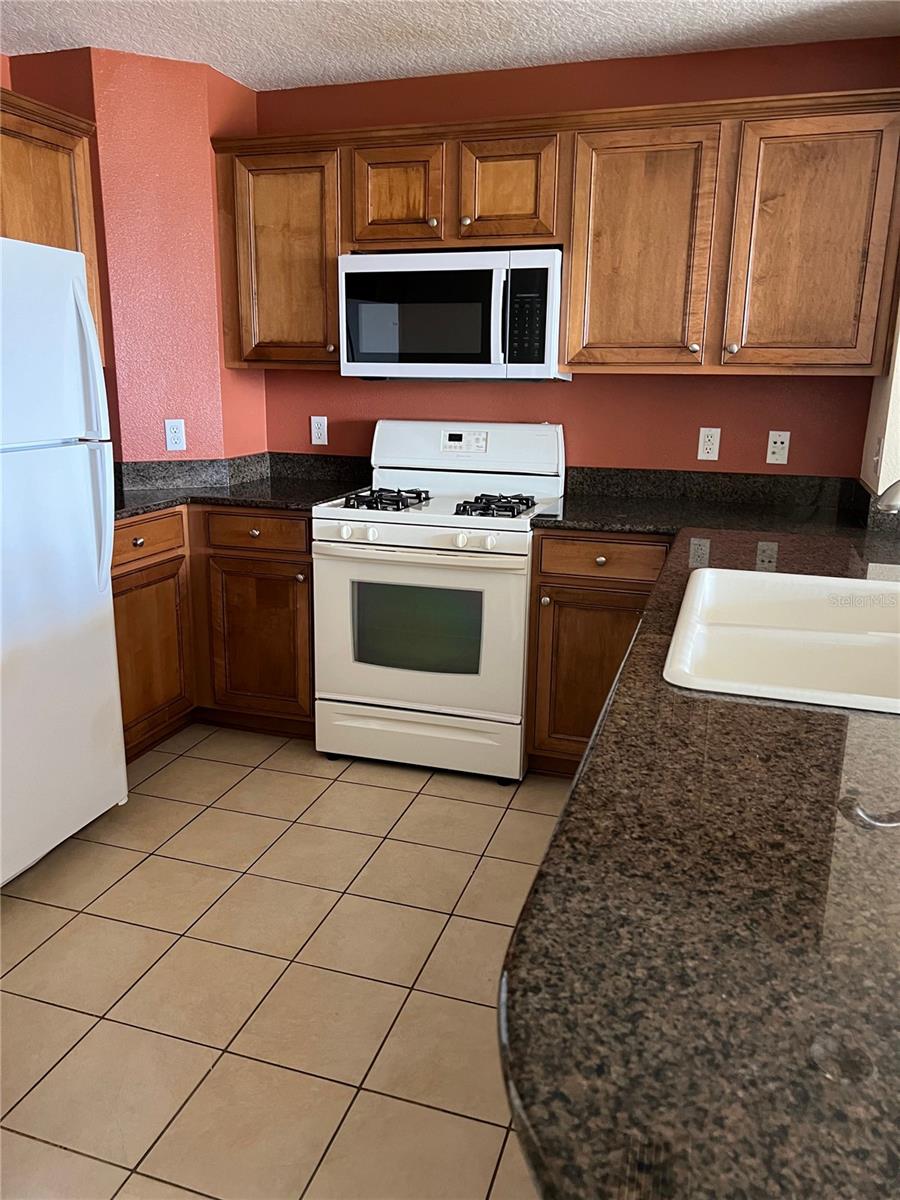 Image 11 of 18 For 7609 Heritage Crossing Way 301