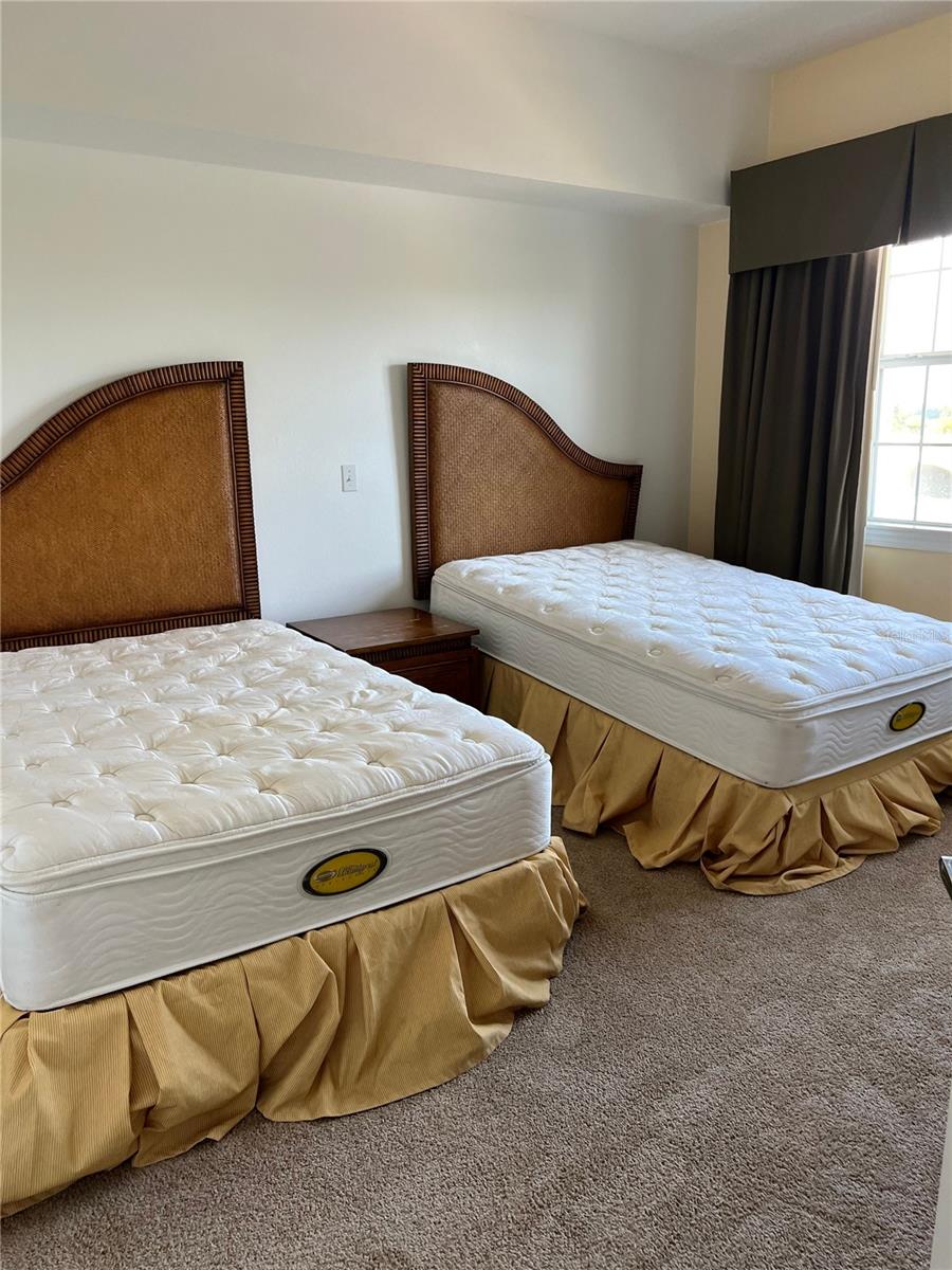 Image 6 of 18 For 7609 Heritage Crossing Way 301