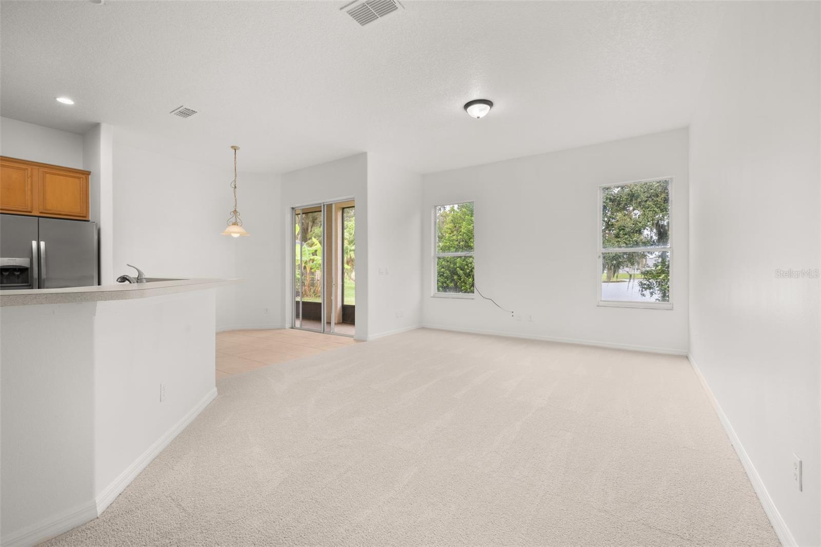 Image 16 of 84 For 2172 The Oaks Boulevard