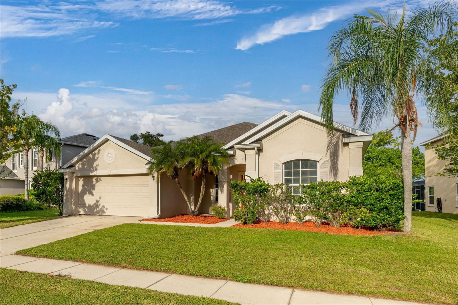 Image 3 of 84 For 2172 The Oaks Boulevard