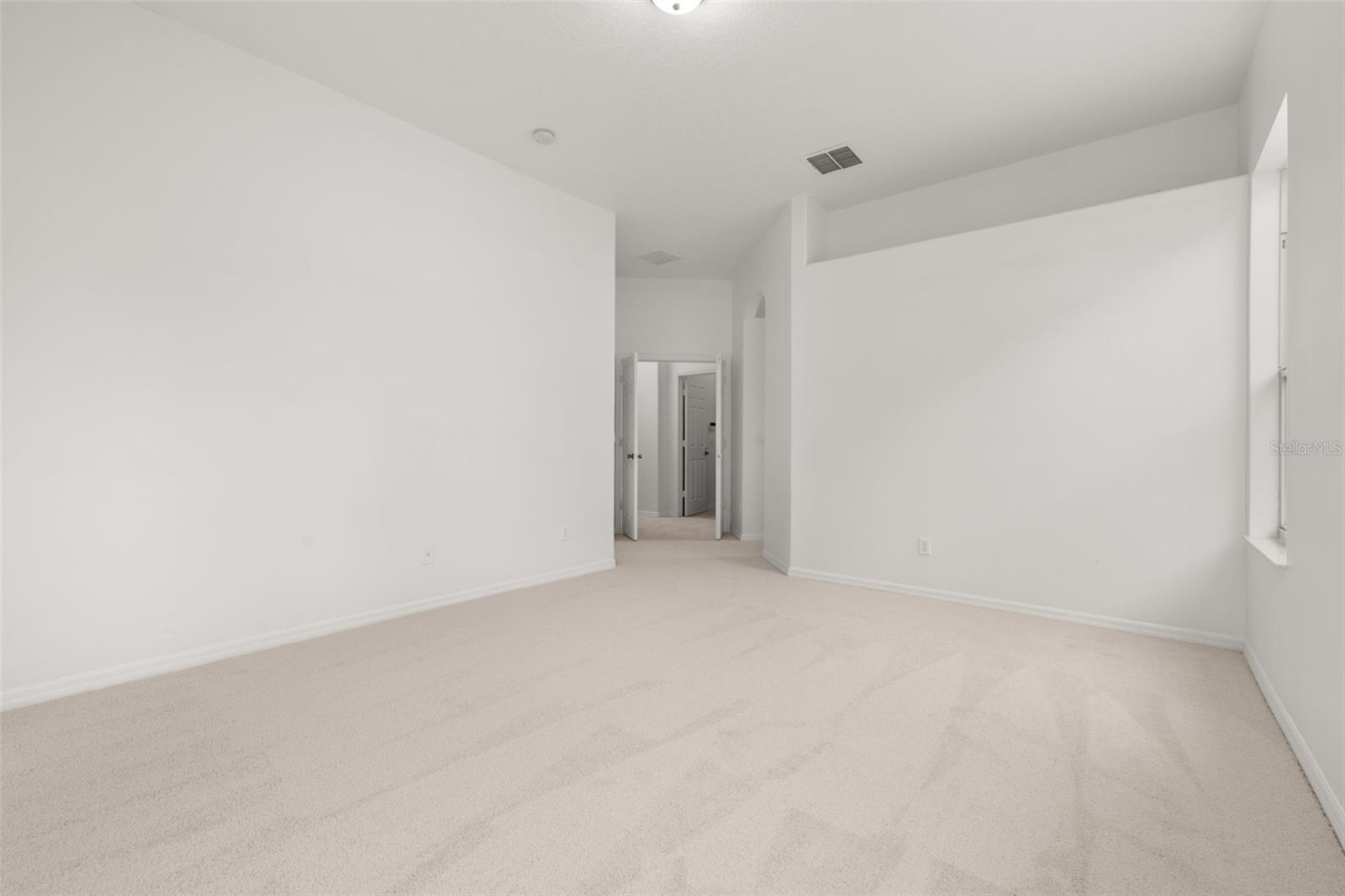 Image 36 of 84 For 2172 The Oaks Boulevard