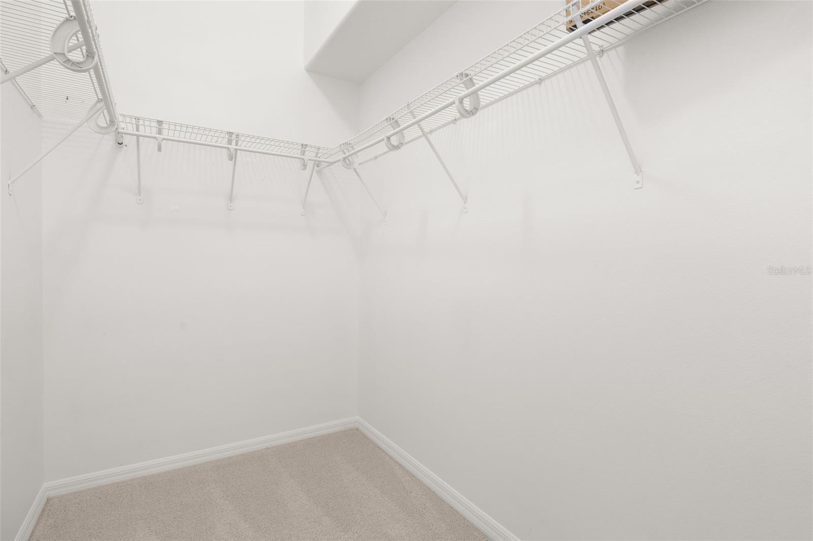 Image 40 of 84 For 2172 The Oaks Boulevard